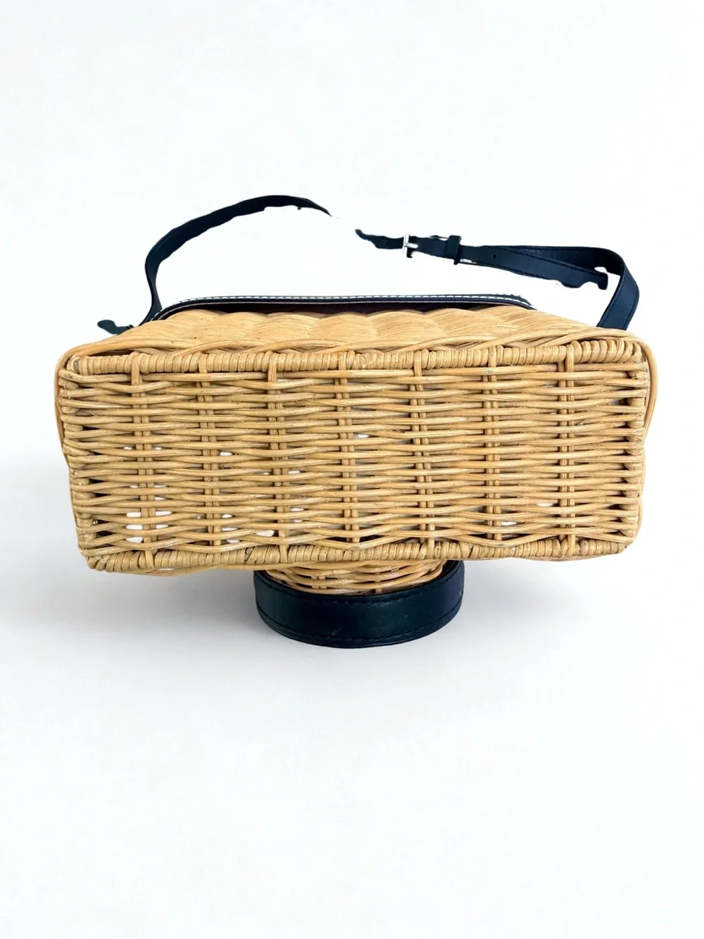 Kate Spade Wicker & Silver Leather Wicker Camera Bag Crossbody w/ Dust Bag 📷👜